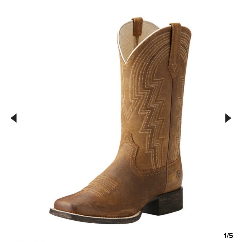 BNWT Ariat Women’s Boots